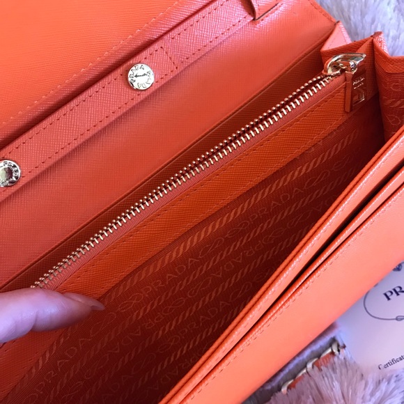 Prada Saffiano Wallet Sold Out Everywhere! - Picture 4 of 8